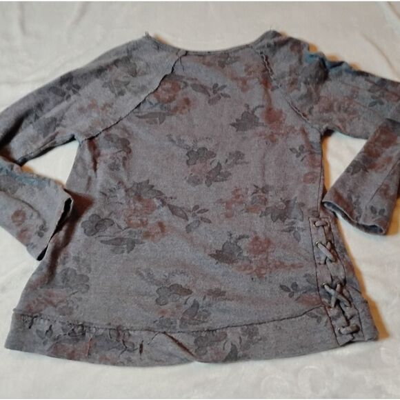 M Shirt Duo USED - Picture 5 of 9